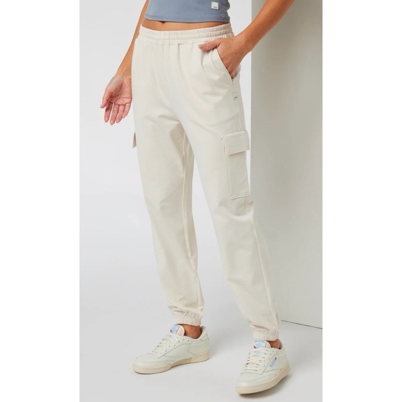 VUORI Milkweed Heather Boyfriend Cargo Sweatpants